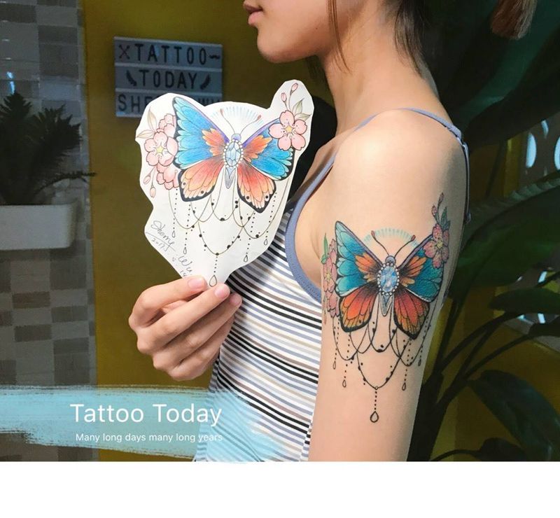 疤痕遮盖 肩上蝴蝶纹身图片_手稿成品手臂肩部清新植物原创静物动物纹身图案