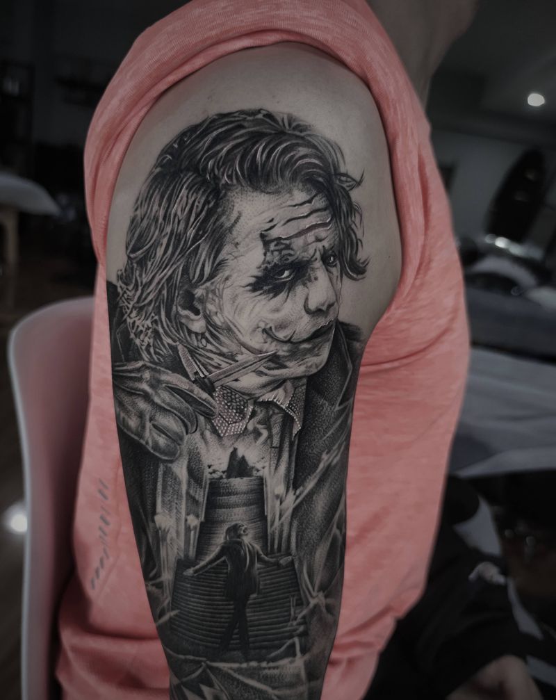 小丑纹身图片_手臂欧美写实纹身图案