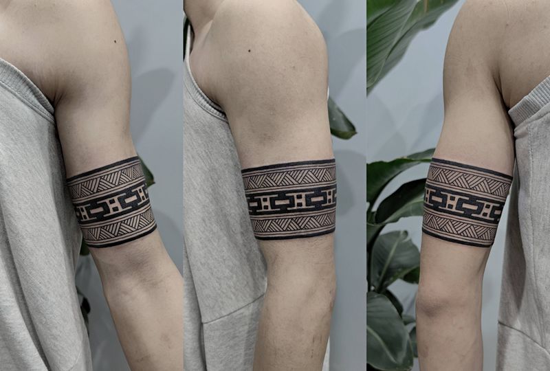 臂环纹身图片_手臂几何纹身图案