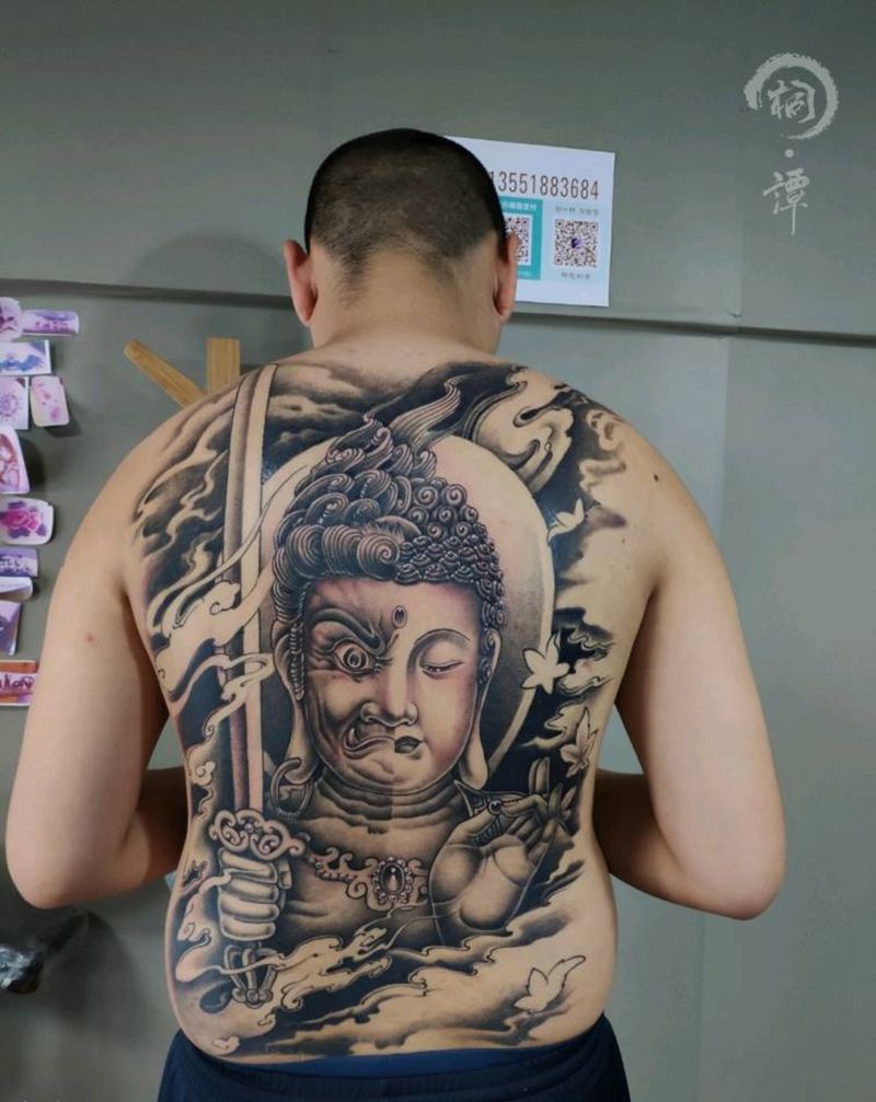 满背佛纹身图片_背部新传统纹身图案