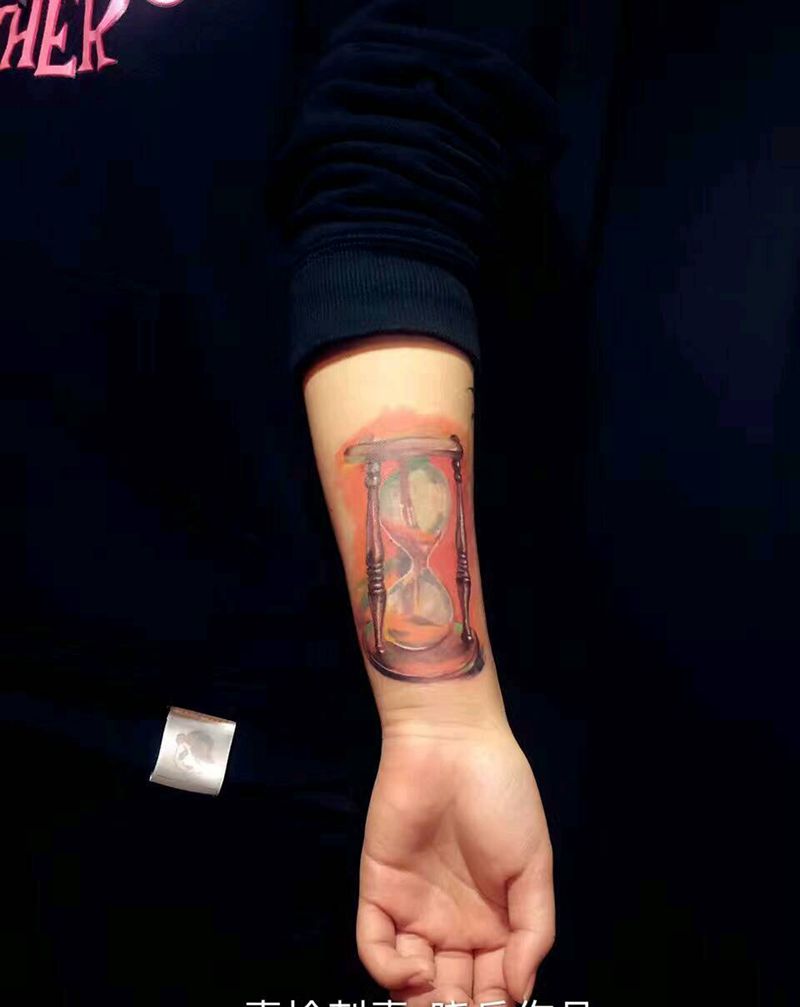 沙漏纹身图片