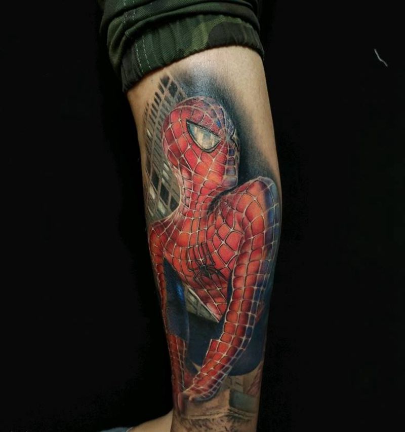 蜘蛛侠纹身图片_腿部欧美写实纹身图案