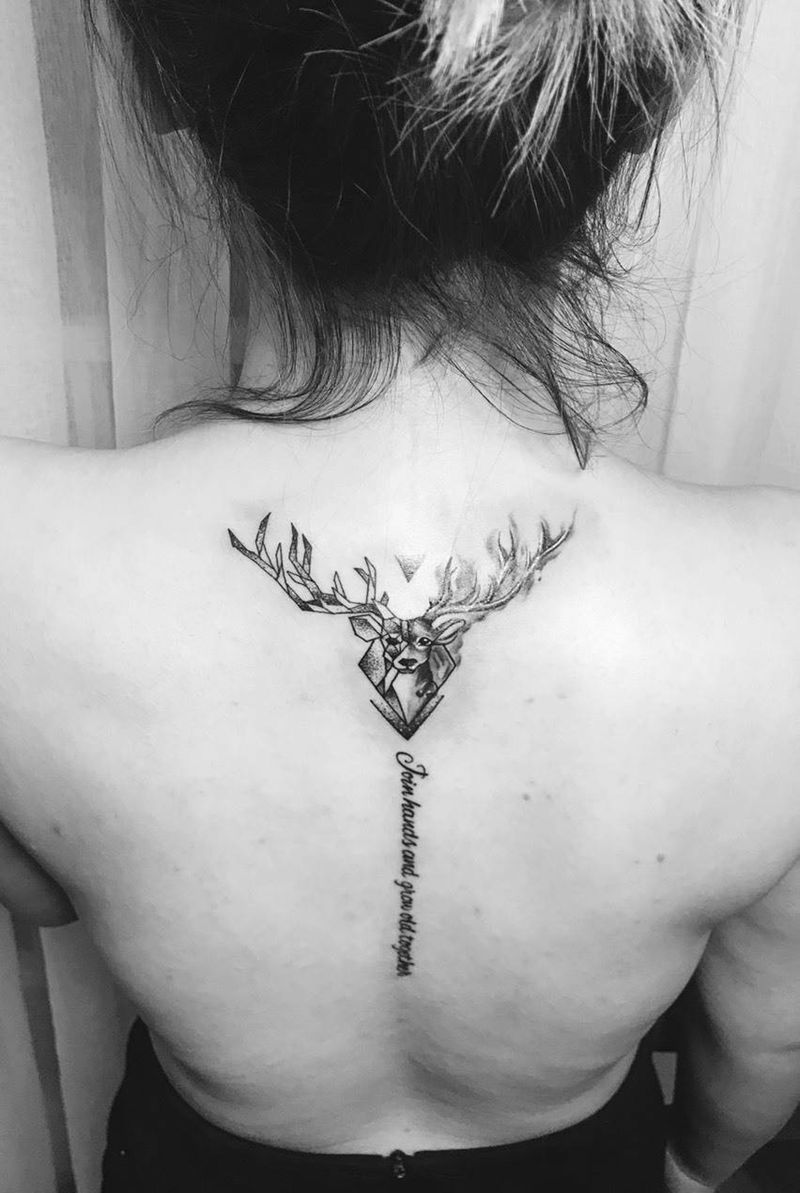 原创麋鹿纹身图片_成品手稿背部清新几何原创纹身图案