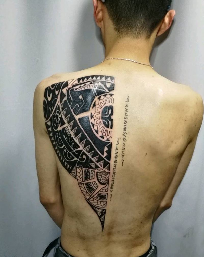 图腾背纹身图片_背部传统图腾纹身图案