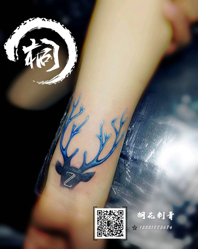 鹿角纹身图片