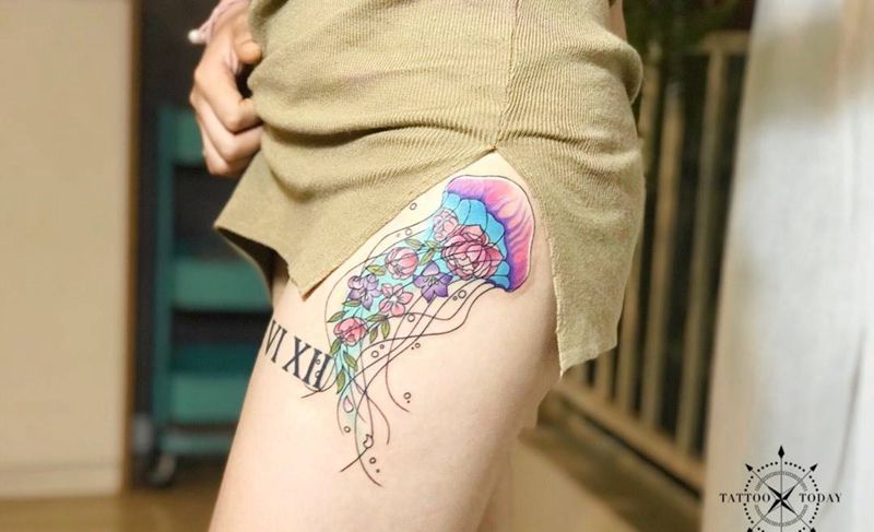 温柔有毒纹身图片_腿部臀部原创纹身图案