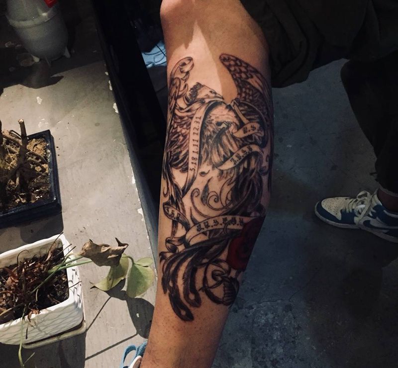 凤凰与玫瑰纹身图片