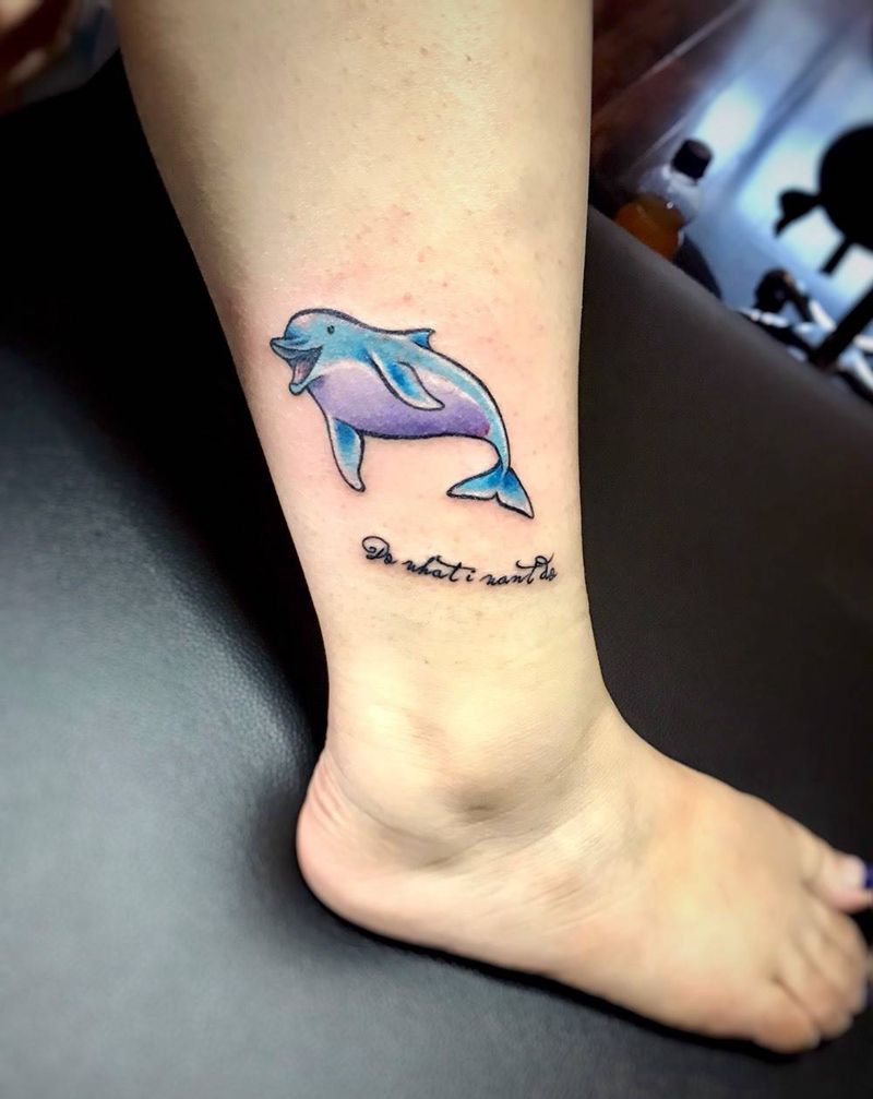 小海豚纹身图片_成品腿部动物纹身图案