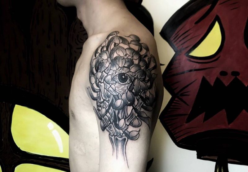 花之眼纹身图片