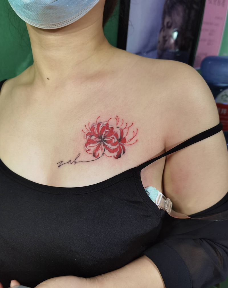 彼岸花纹身图片_胸部纹身图案