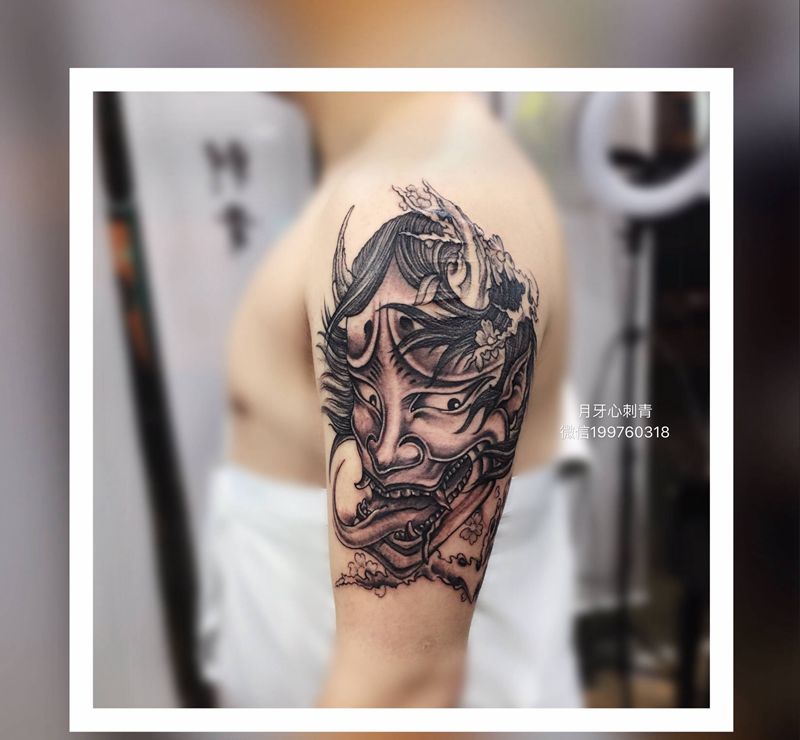 般若纹身图片_手臂老传统疤痕遮盖纹身图案