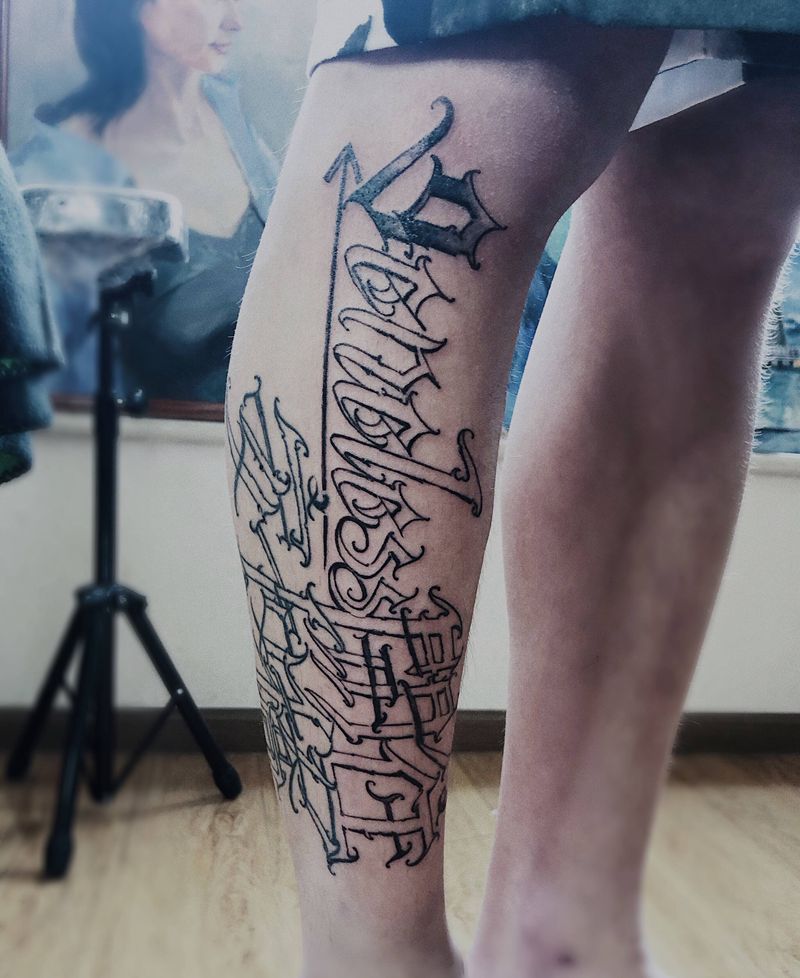 又没做完纹身图片_腿部花体字纹身图案