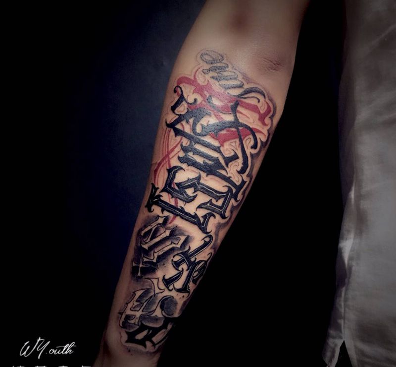 、-、苦尽甘来纹身图片_手臂花体字原创奇卡诺私人订制纹身图案