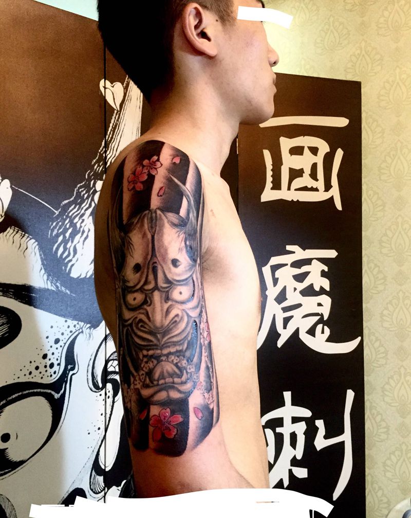 板雾般若纹身图片_肩部纹身图案