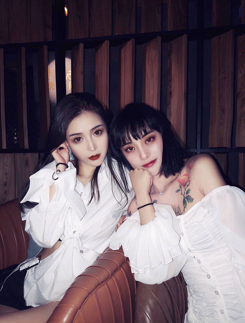 我最喜欢你纹身图片_肩部水彩水墨纹身图案