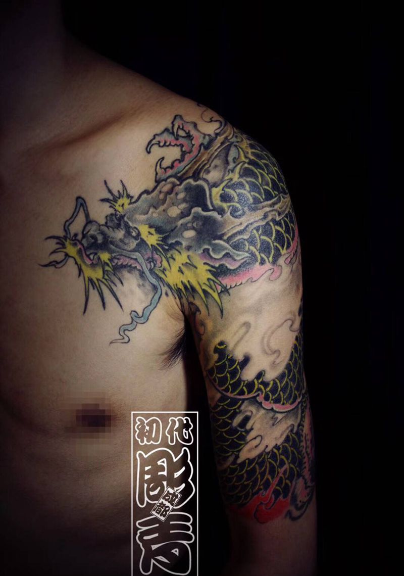 大臂 龙 老作品纹身图片_新传统日式刺青纹身图案