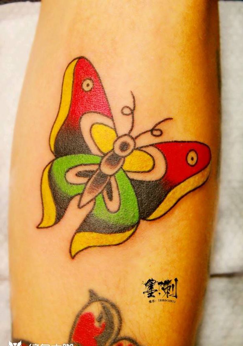 蝴蝶纹身图片_手臂纹身图案