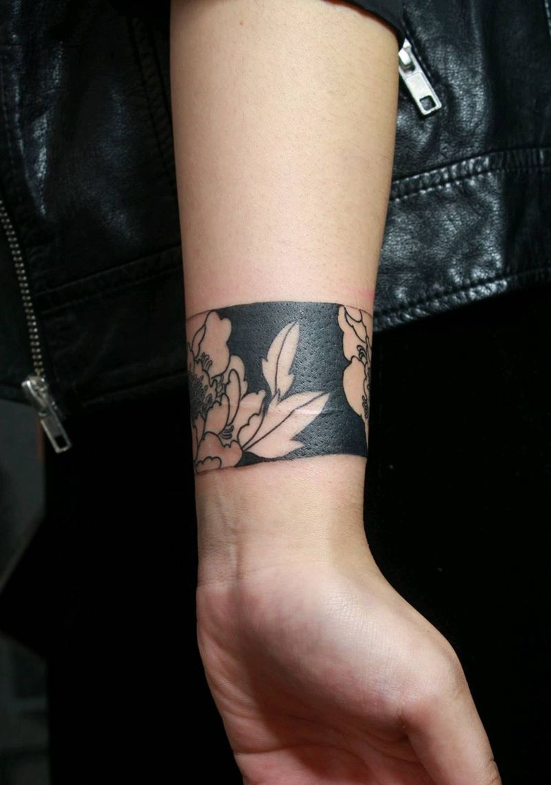 臂环纹身图片_手臂新传统纹身图案