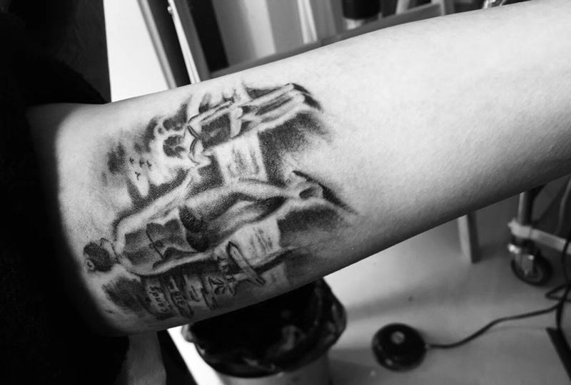 自己和女儿纹身图片_欧美写实纹身图案