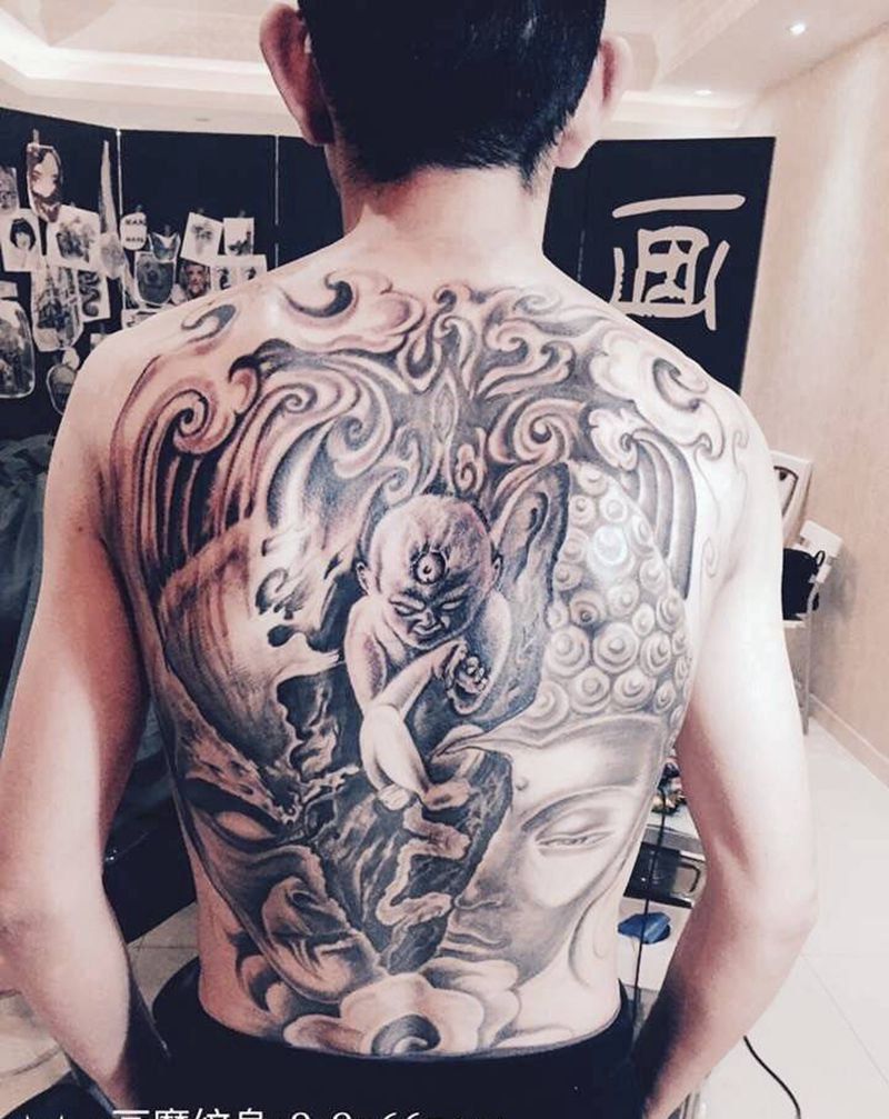 一念佛魔遮盖老纹身纹身图片