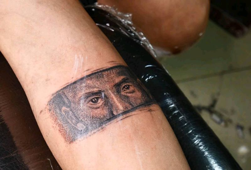 科比纹身图片_手臂欧美写实点刺纹身图案