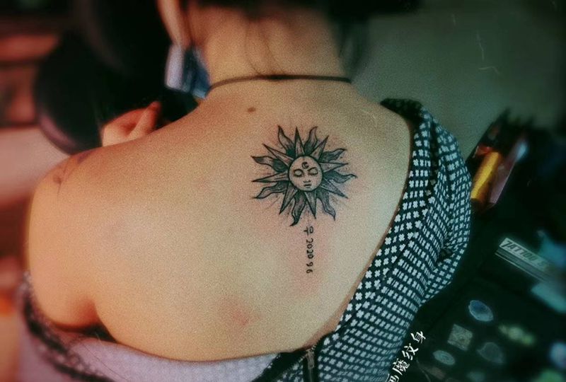 太阳那啥，，纹身图片_背部新传统纹身图案