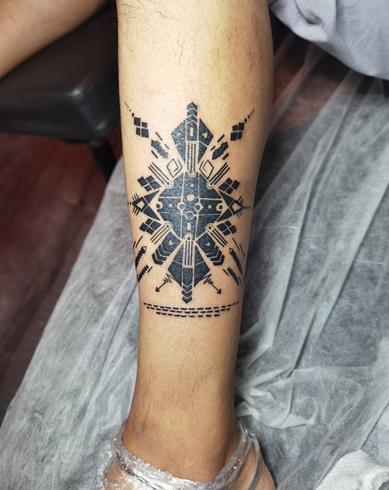 图腾纹身图片_脚部纹身图案