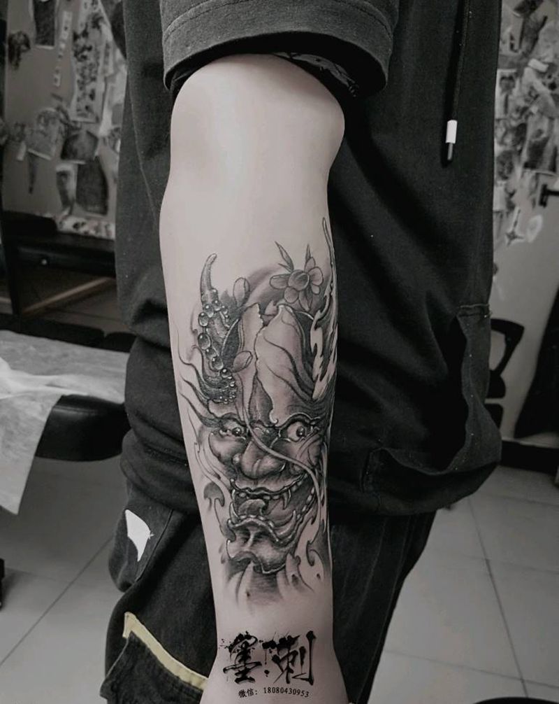 班诺纹身图片_手臂纹身图案