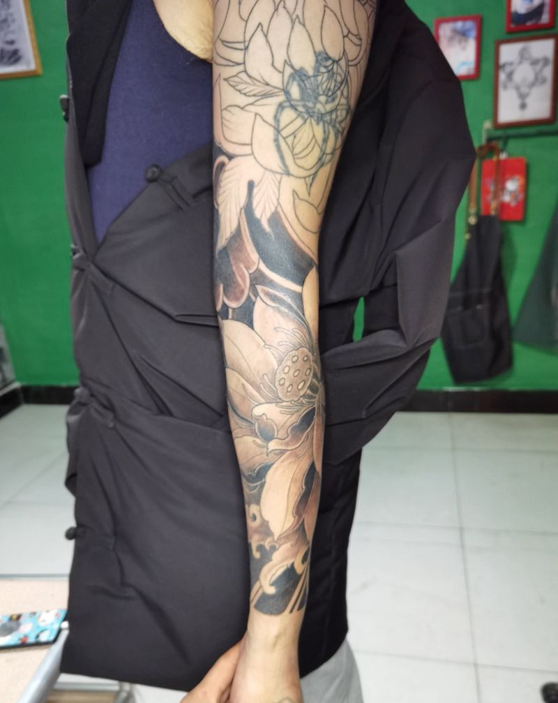 花臂未完成下次纹身图片_手臂纹身图案