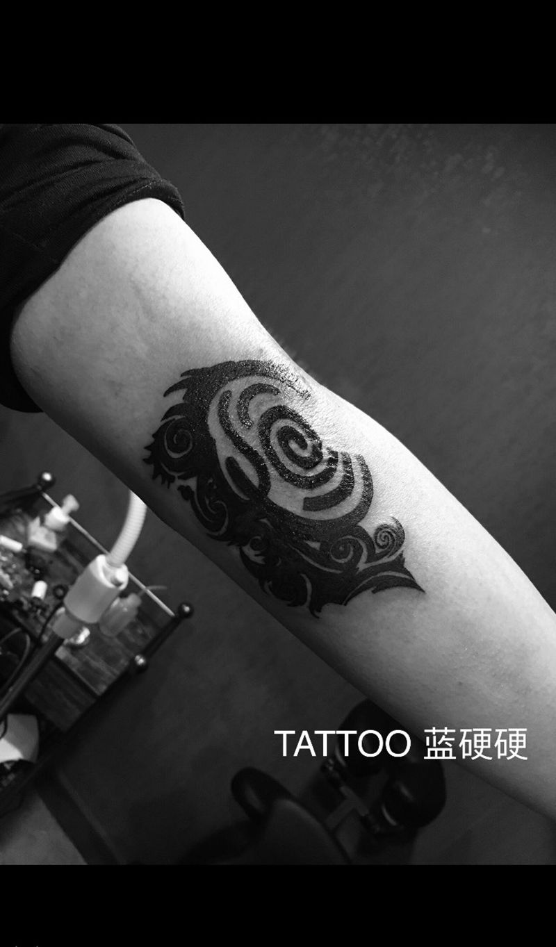 图腾（恒）纹身图片_手臂图腾汉字纹身图案