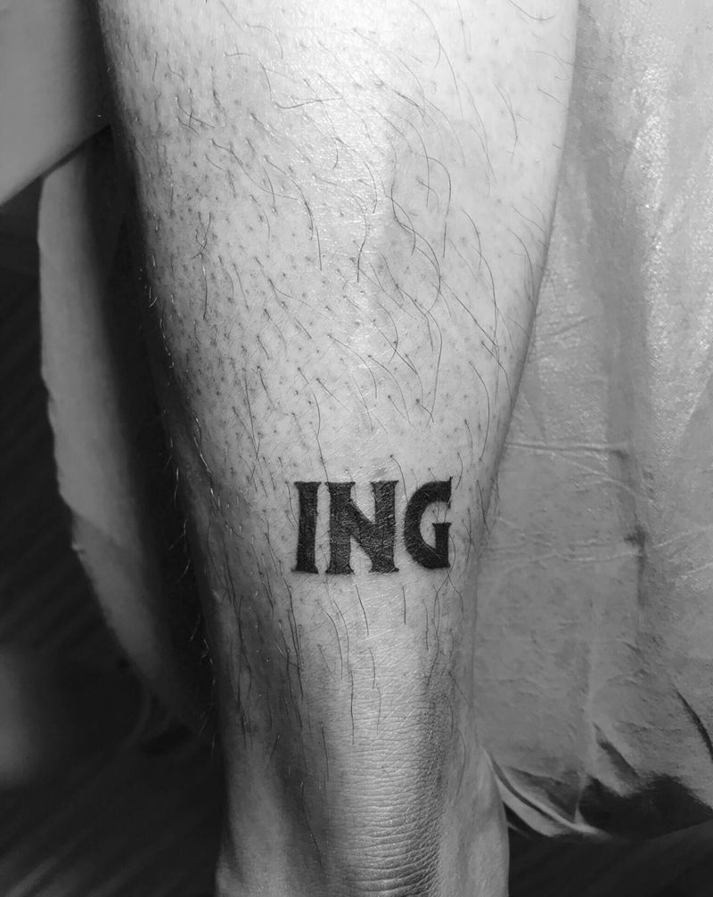 正在进行纹身图片