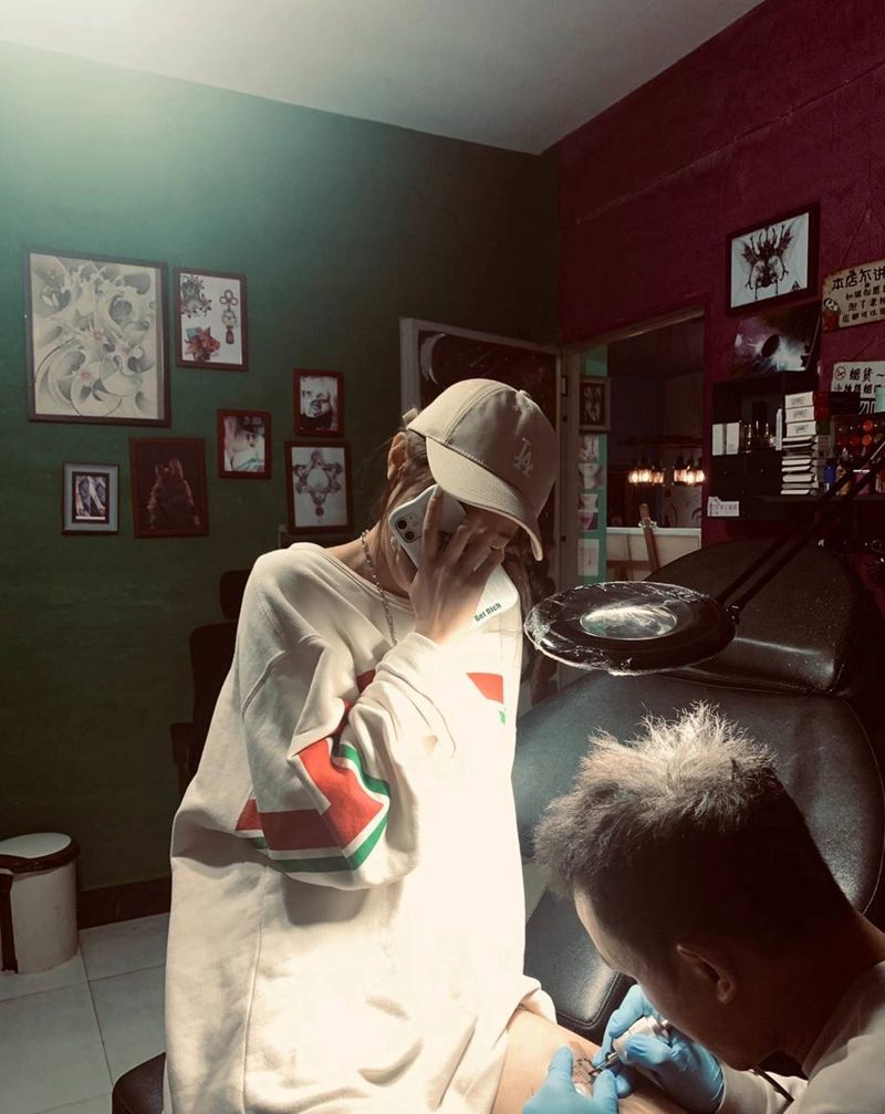 日常工作纹身图片_腿部纹身图案