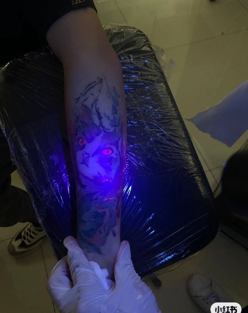荧光纹身纹身图片_手臂新传统纹身图案