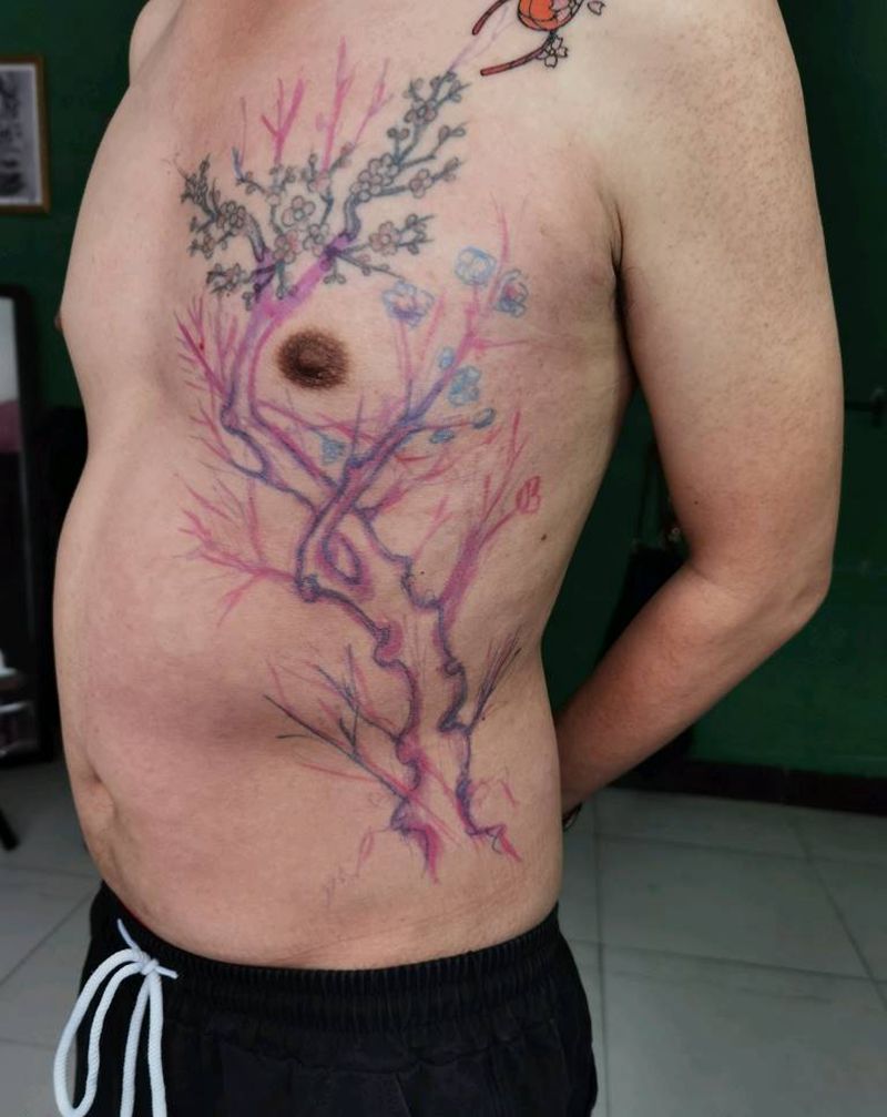 梅花纹身图片_腹部新传统纹身图案