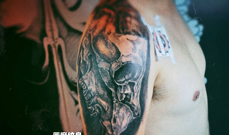 羊骨头纹身图片_肩部欧美写实纹身图案