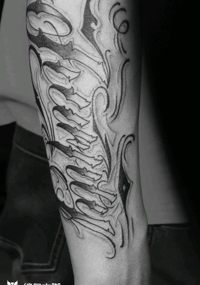 字体纹身图片_手臂纹身图案