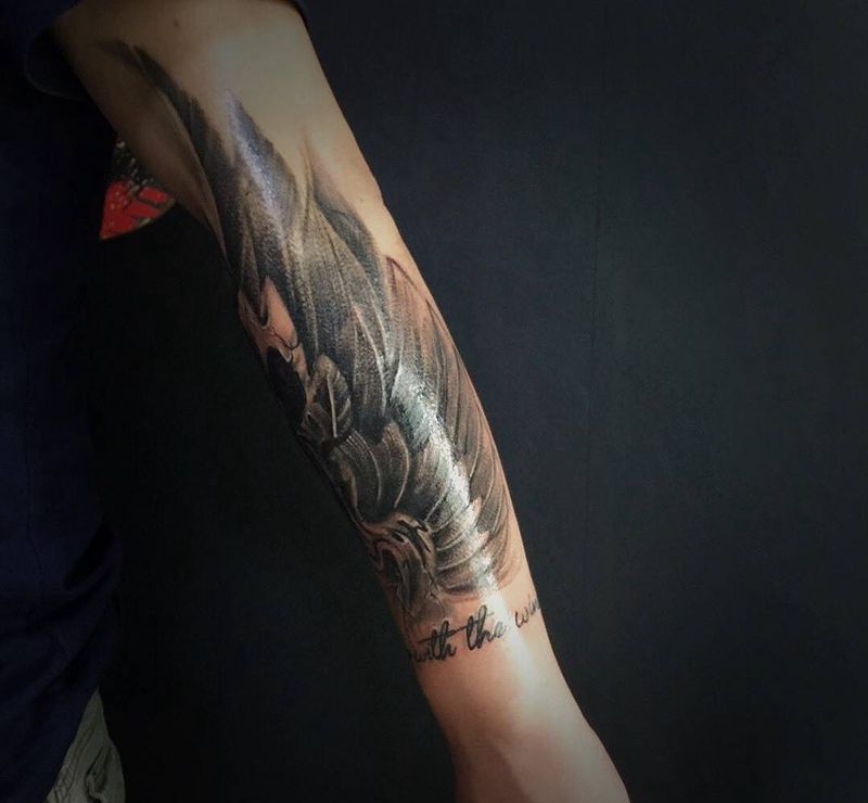 暴力遮盖、恶魔之翼纹身图片_成品手臂欧美原创遮盖纹身图案