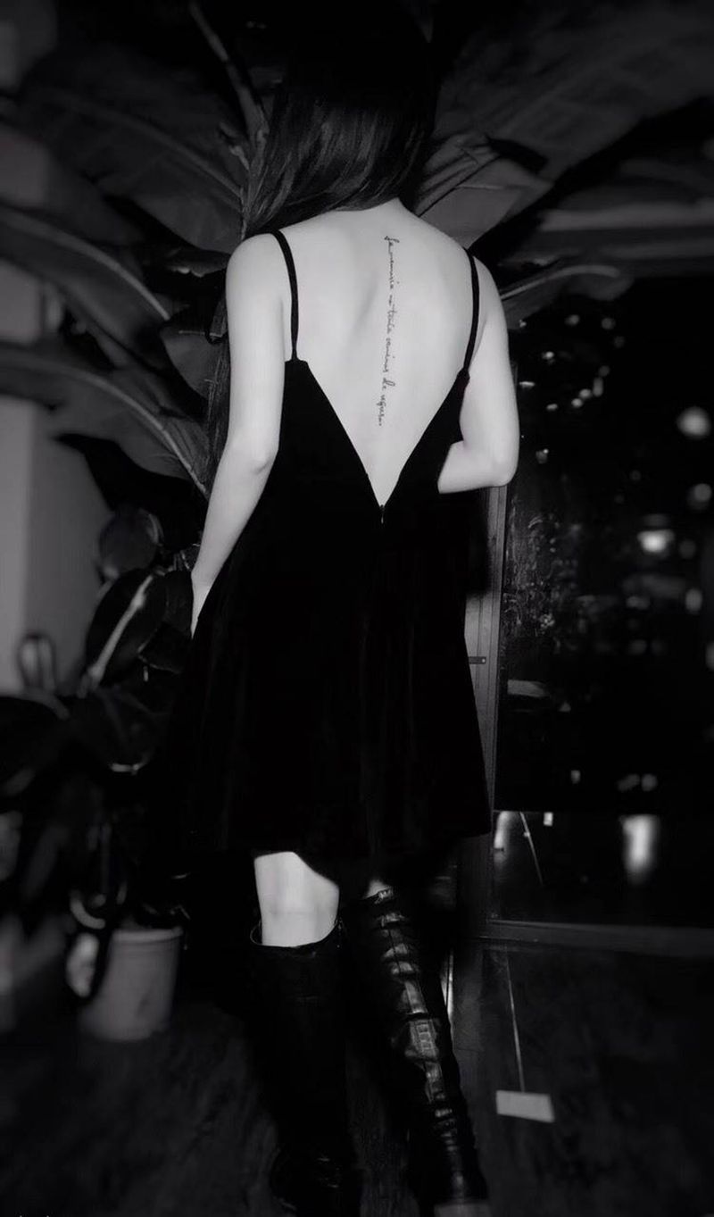 美背纹身图片_成品背部纹身图案