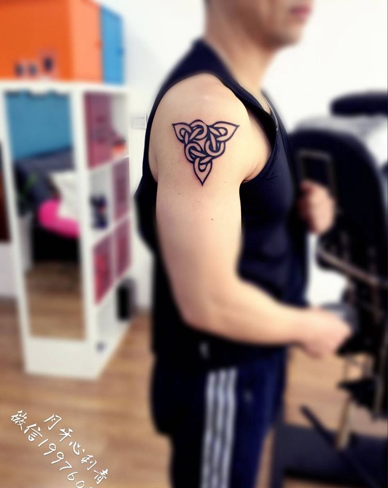 图腾纹身图片_成品手臂欧美习俗几何字符图腾纹身图案