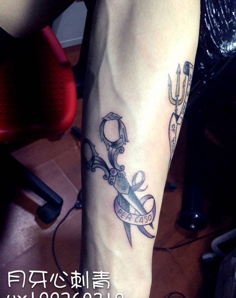 剪刀纹身图片_成品手臂欧美清新静物剪刀newschool纹身图案