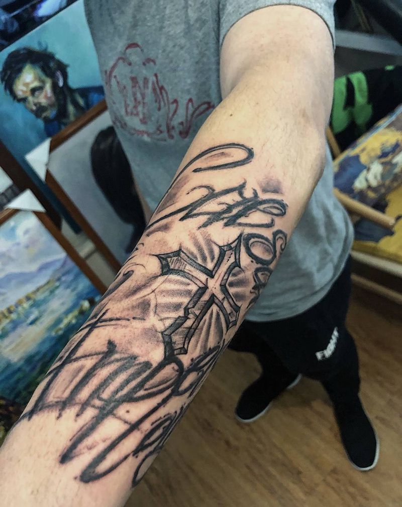 花体字纹身图片_手部花体字欧美写实纹身图案