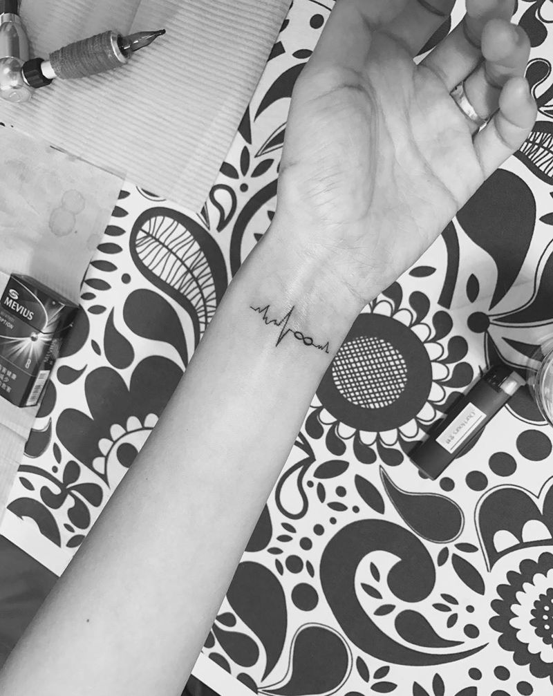心跳不止 便有无限纹身图片_成品手稿手臂欧美清新几何字符西大門原创纹身图案