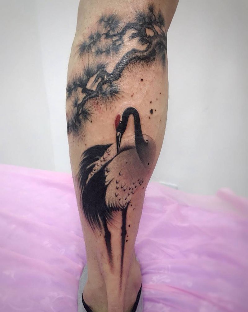 鹤纹身图片_成品腿部纹身图案