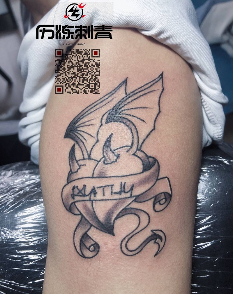 恶魔之心纹身图片_手臂New School纹身图案