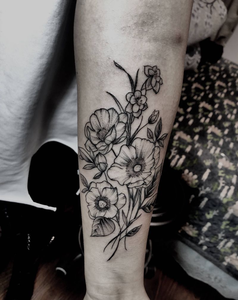 素花纹身图片_手臂点刺纹身图案