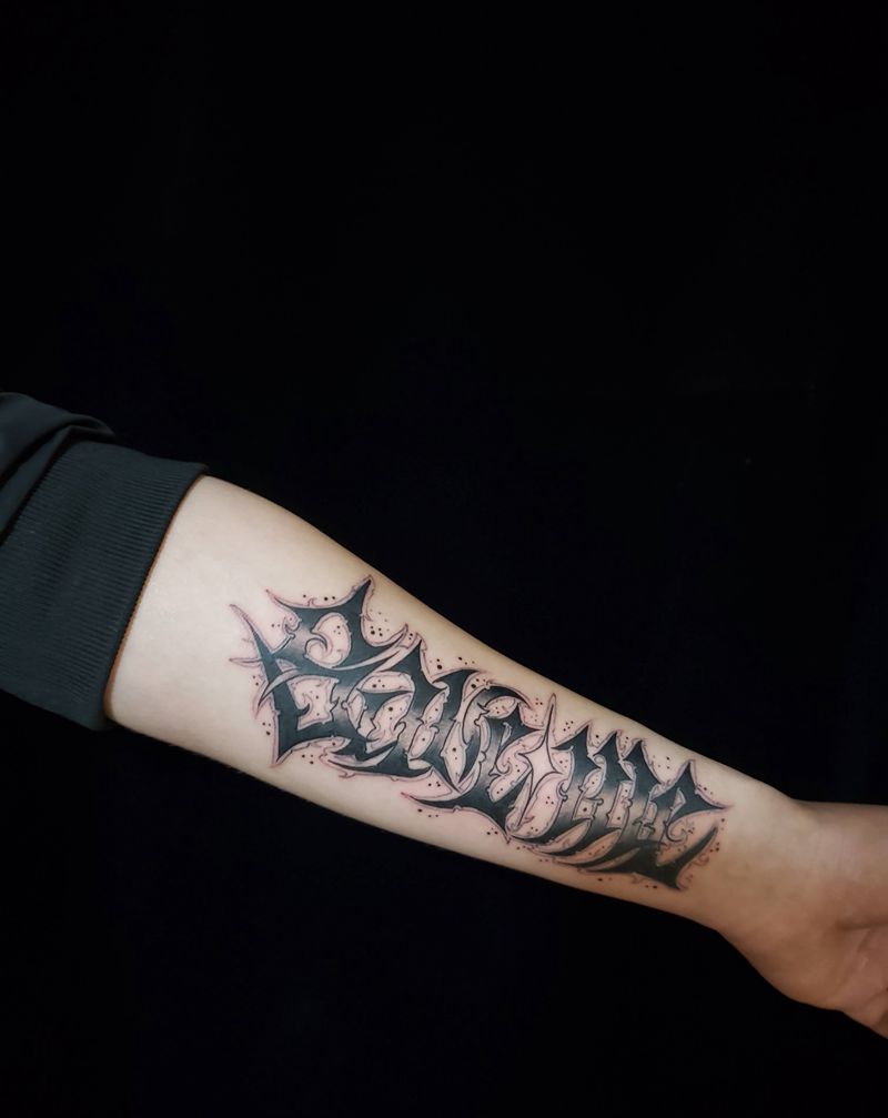 花体英文纹身图片_手臂纹身图案