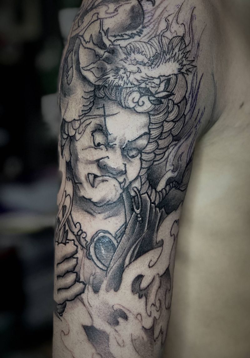 不动明王纹身图片_手臂新传统纹身图案