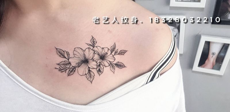 花纹身图片_胸部纹身图案