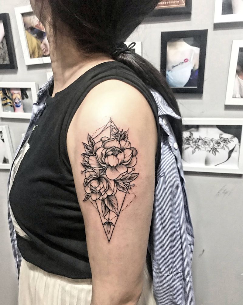 花纹身图片_手臂纹身图案