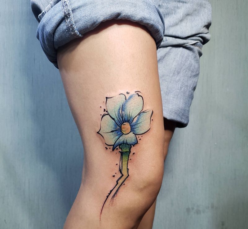 花纹身图片_腿部纹身图案